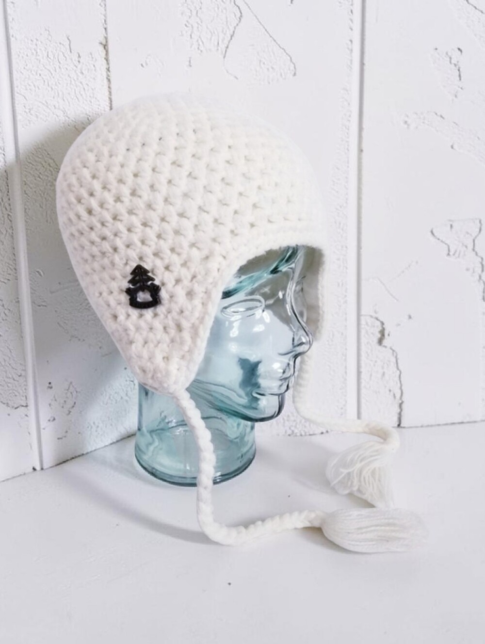 Empyre Beanie Unisex Bernard Cream Crochet Knit Earflap Tassel Ski Y2K Hat